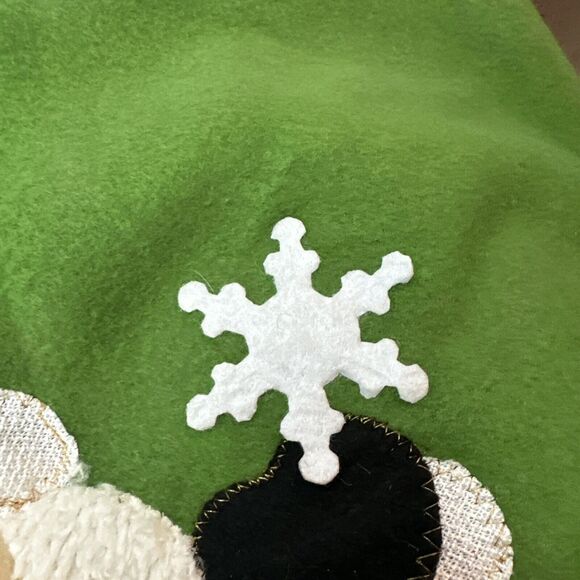 Prima Christmas Tree Skirt 48" Santa Claus Snowflakes Felt Round Green Red - Picture 4 of 5